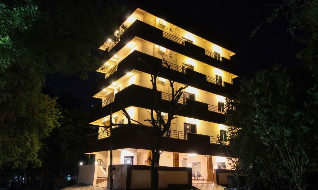 Itsy Hotels Riyas Grand Tirupati Ngoại thất bức ảnh